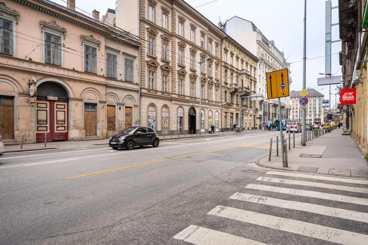 Studio Station With Gallery Budapest Eksteriør bilde